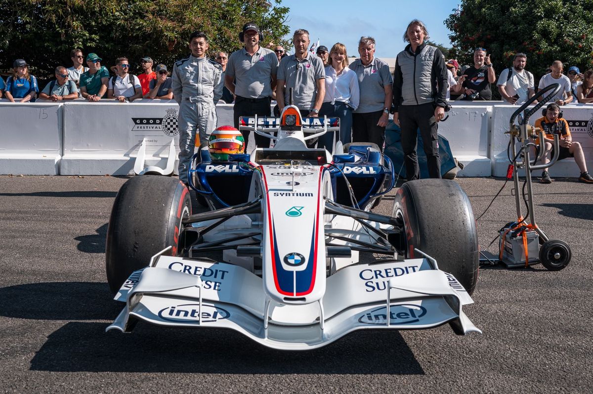 BMW Sauber Formula 1 car with its crew at the Goodwood Festival of Speed